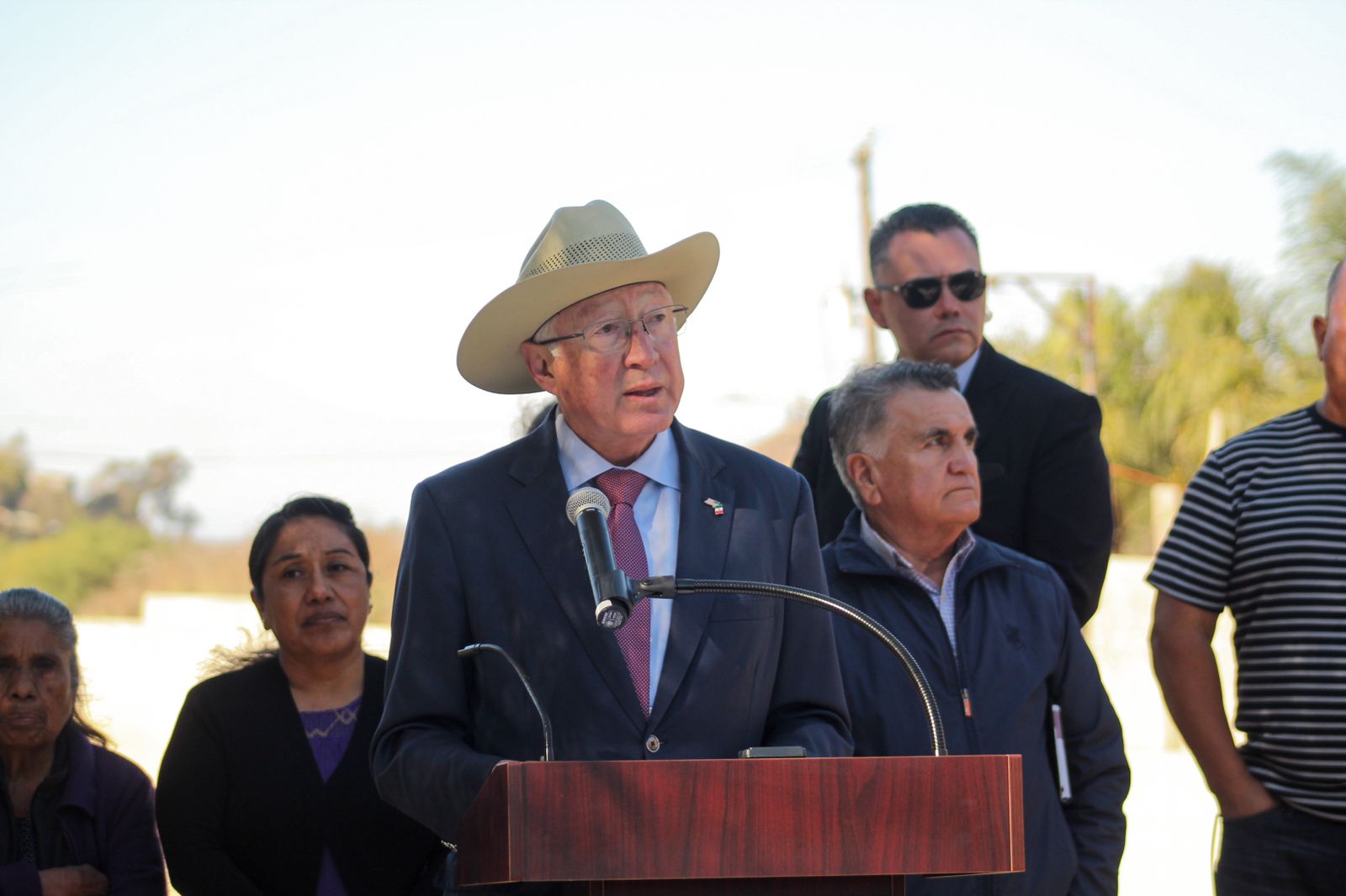 “Serían otros dos años para que se termine el proyecto de Otay Mesa II”: Ken Salazar