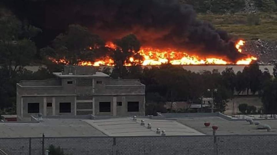 Se registra fuerte incendio en el arroyo Alamar. I FOTO: WEB