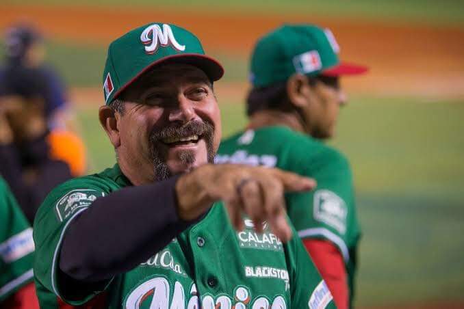 Hace historia con México, pero Benjamín Gil es despedido de Tomateros