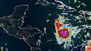 Lisa se intensificará a huracán las próximas horas. Precaución los estados: Yucatán, Chiapas, Tabasco, el sur de Veracruz y el oriente de Oaxaca
