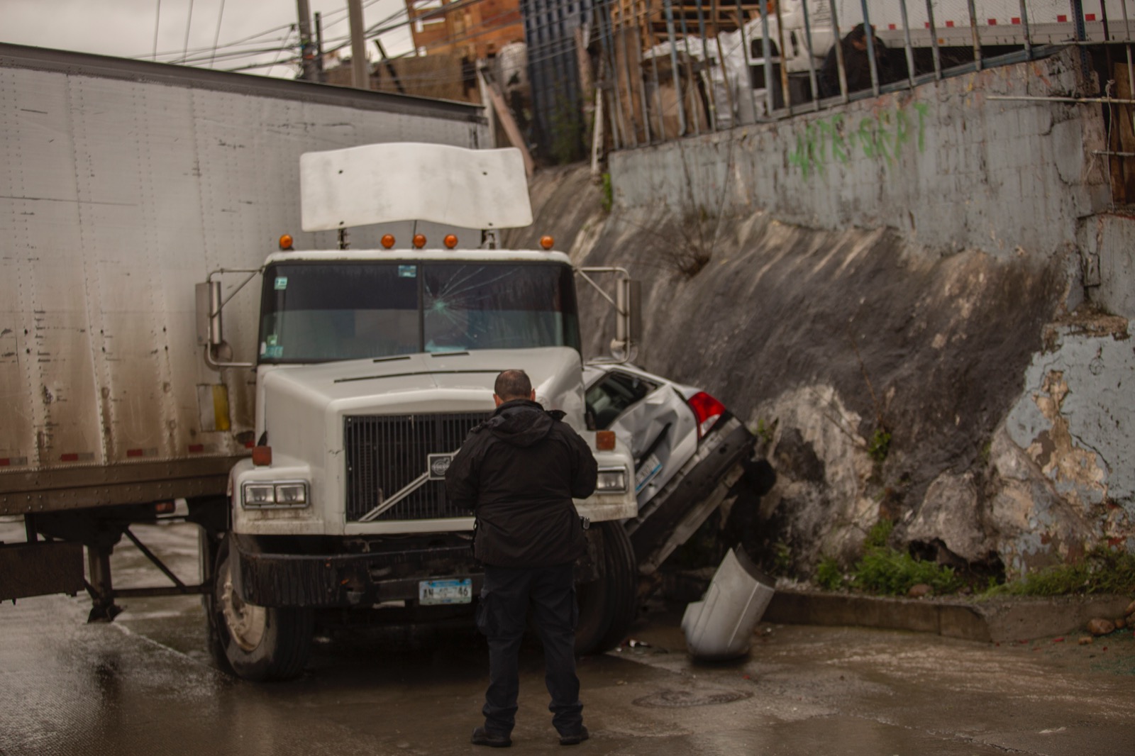 [GALERÍA] Tráiler provoca carambola en libramiento Rosas Magallón