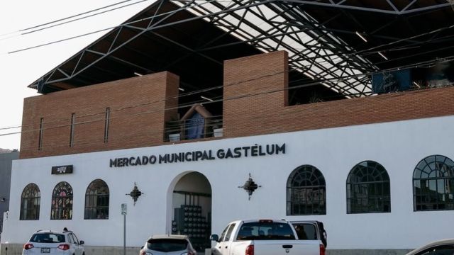 Piden cuentas por locales vacíos y adeudos en Mercado Municipal de Ensenada