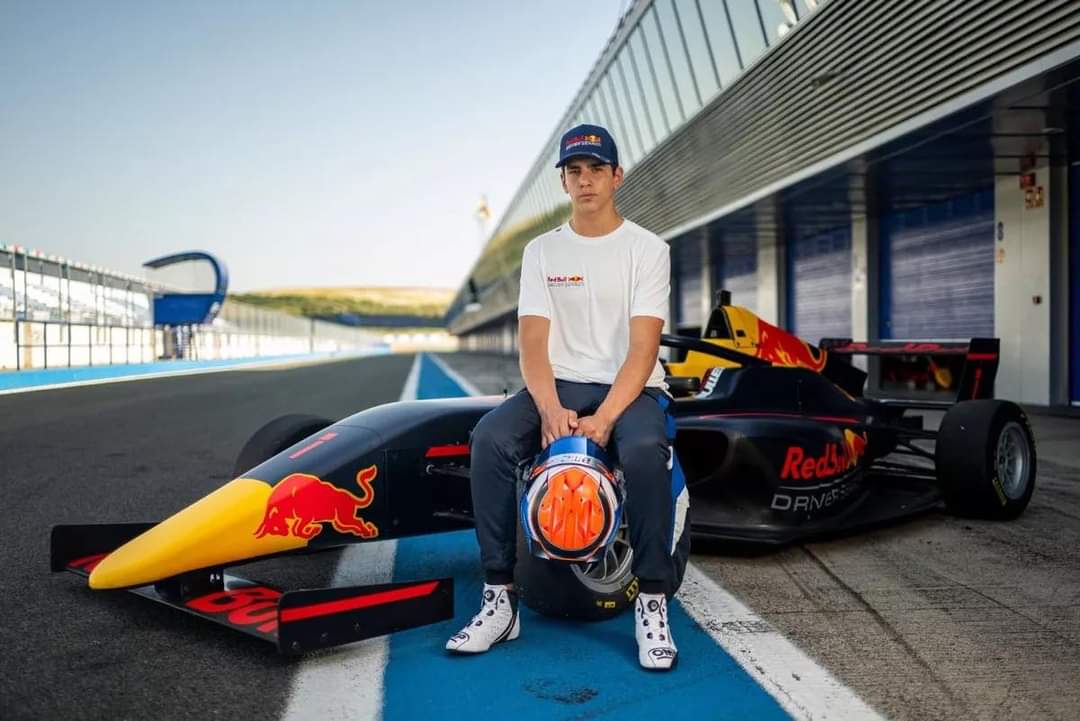 ¡Otro mexicano en Red Bull! Ernesto Rivera firma con Red Bull Junior Team