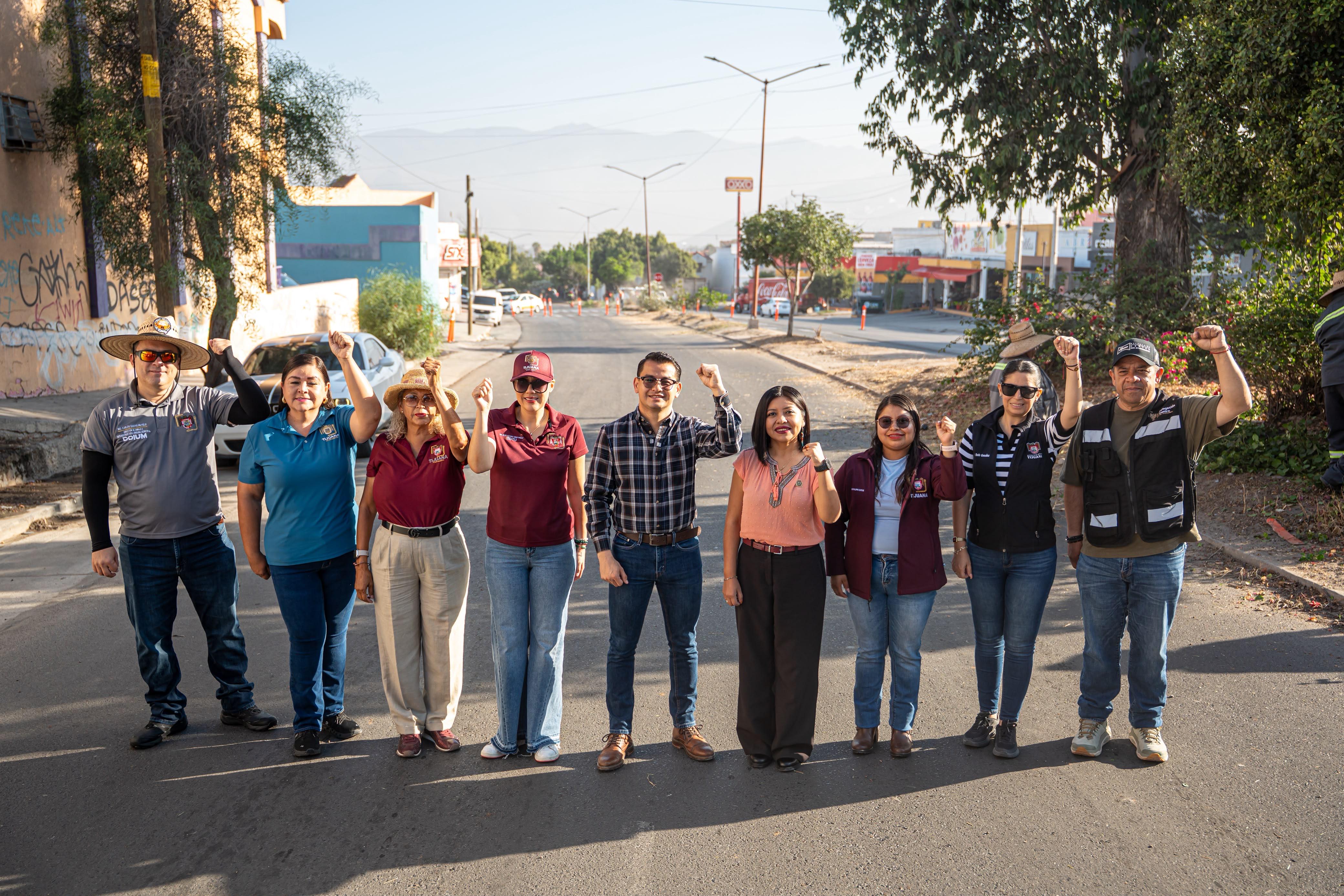 Tijuana: Refuerzan limpieza y rehabilitación vial en colonias de la Zona Este