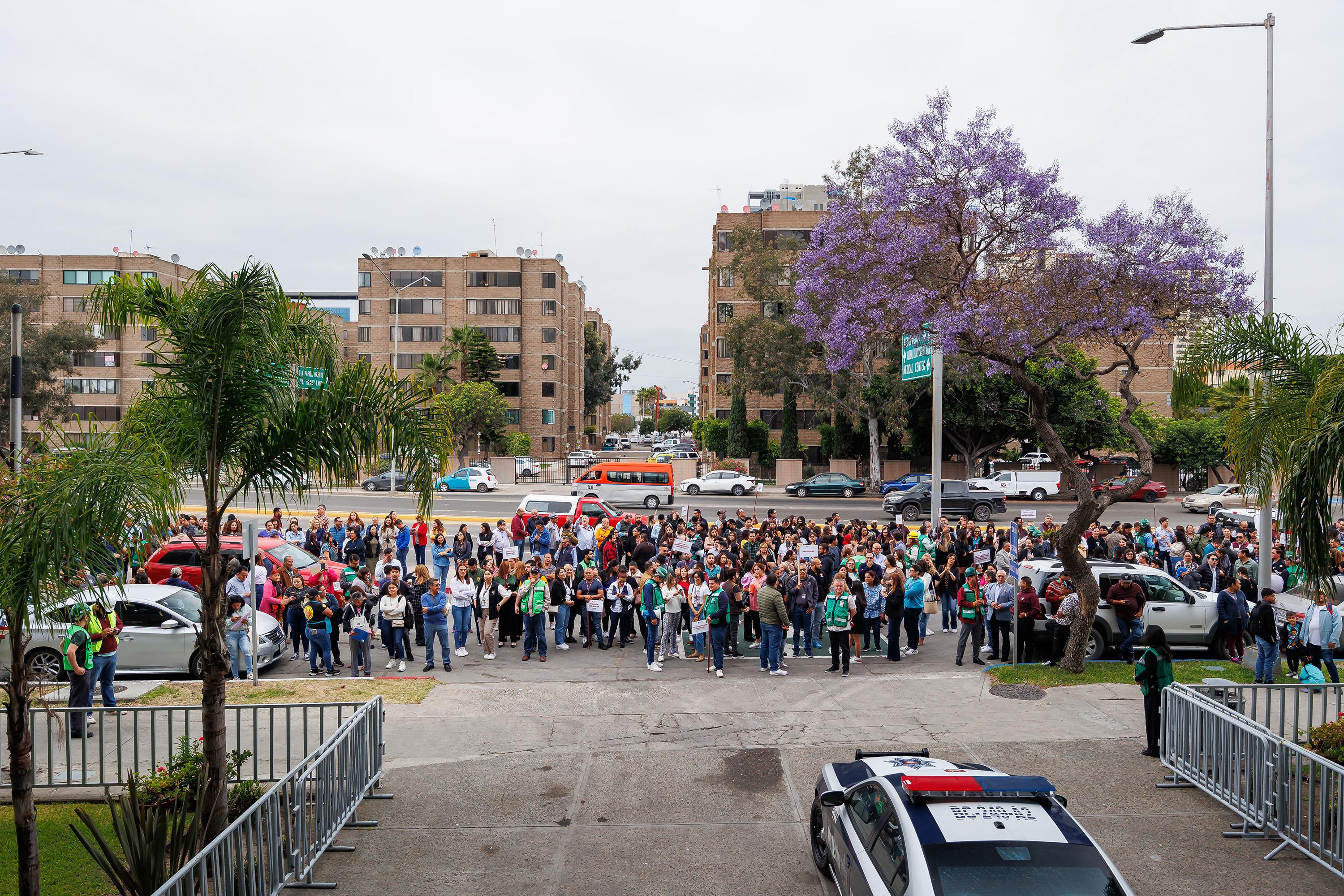 Realizan simulacro de sismo en Palacio Municipal de Tijuana