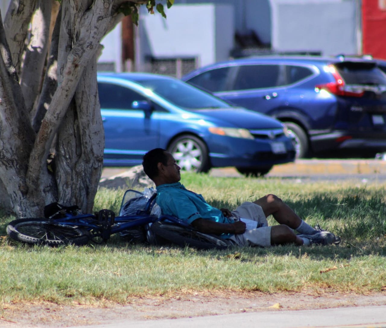 Secretario de Salud de Baja California destaca avances en salud y alerta por golpes de calor