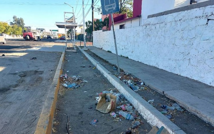 Darán sanciones económicas para quienes arrojen basura en vía pública: La Paz