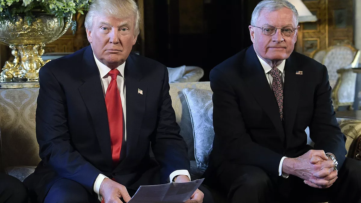 Nombra Donald Trump a Keith Kellogg como enviado especial para Ucrania y Rusia