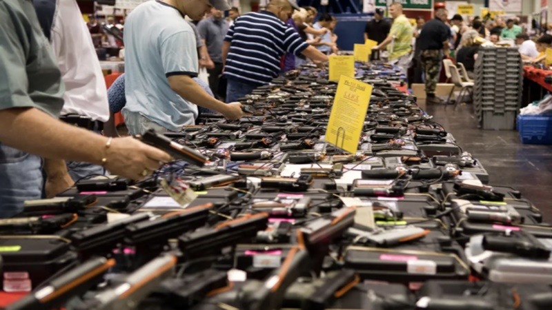 Avanza demanda de México contra distribuidores de armas en EUA