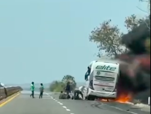 [VIDEO] Mueren 3 personas en autobús que venía a Tijuana