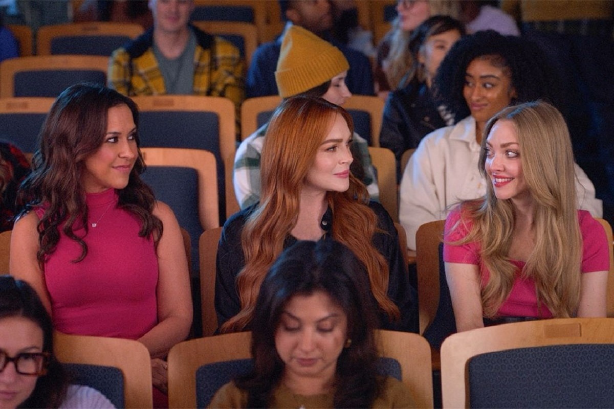 ¡So fetch!: Elenco de chicas pesadas se reúne para comercial