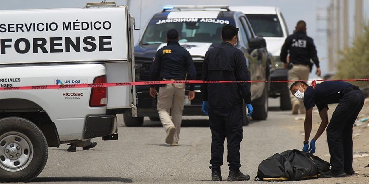 Los menores escaparon en una camioneta, pero fueron interceptados por las autoridades.