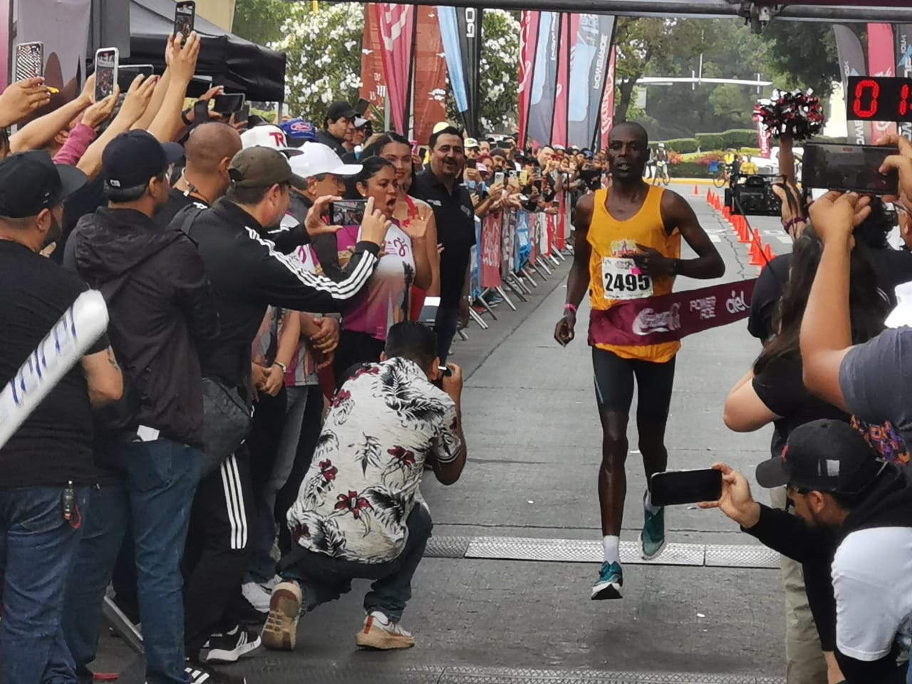 Gana Bundi Geoffrey Kenisi Medio Maratón Internacional de Tijuana