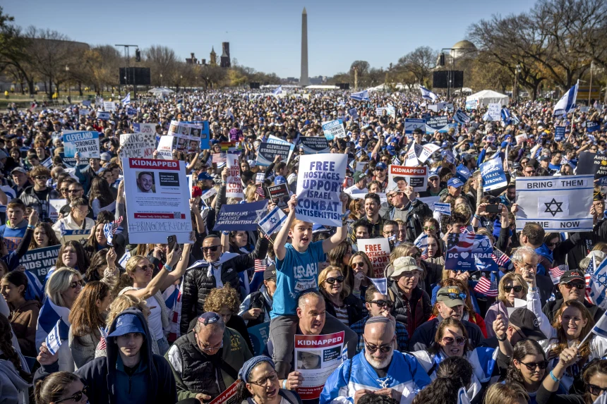 IFOTO: Mark Schiefelbein / AP