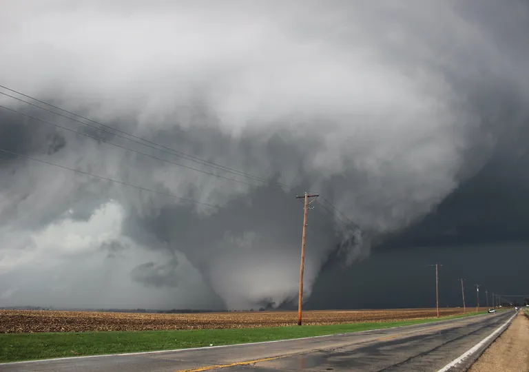 ¡Alerta meteorológica! Posible brote de tornados en el centro de EUA