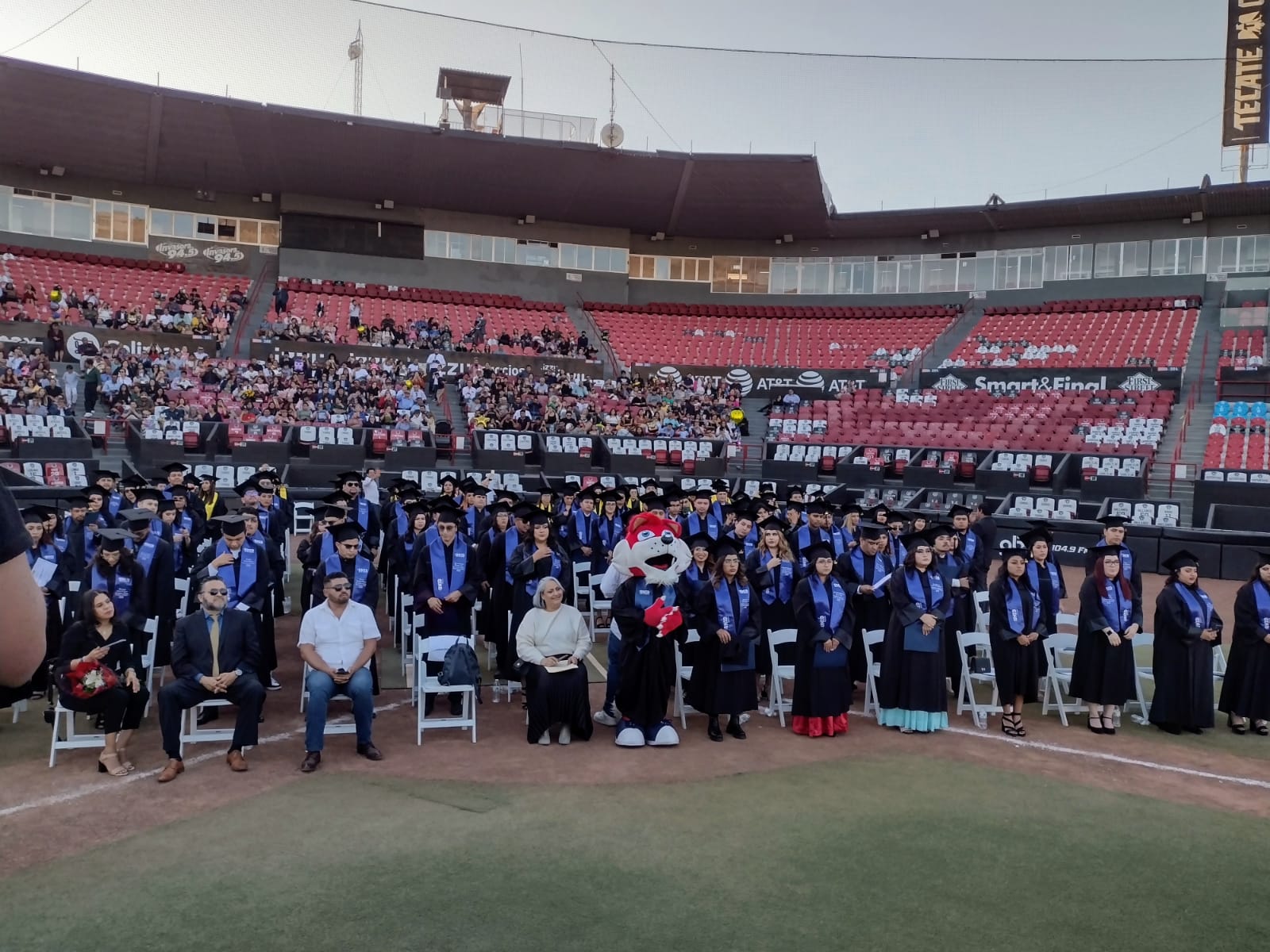 Se gradúan de la UNID 152 profesionistas