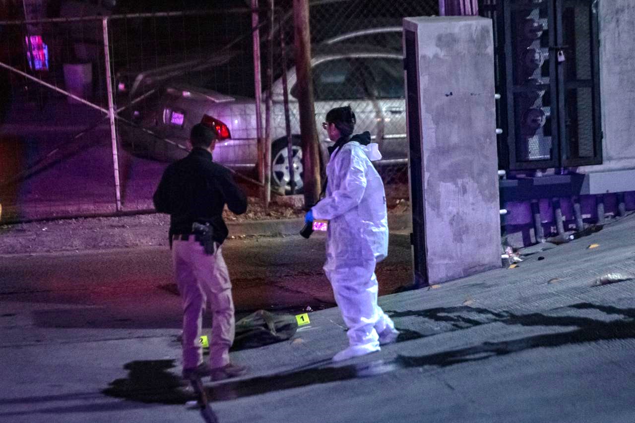 [PHOTOS] Police convoy attacked and Two legs found in a sack: Tijuana