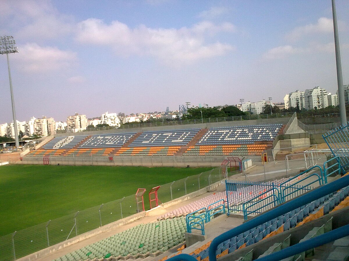 Convierte Israel estadios en centros de tortura