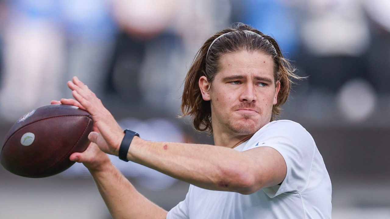 Justin Herbert jugará sus primeros Playoffs en la NFL. (Foto: Twitter @Chargers)