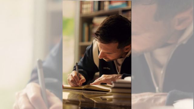 Gilberto Mora comparte comercial con Lionel Messi junto a nuevas promesas del futbol
