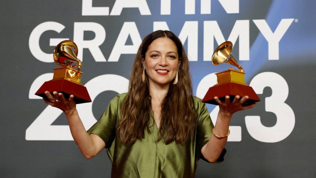 Natalia Lafourcade, la artista latina más premiada en la historia de los Grammy