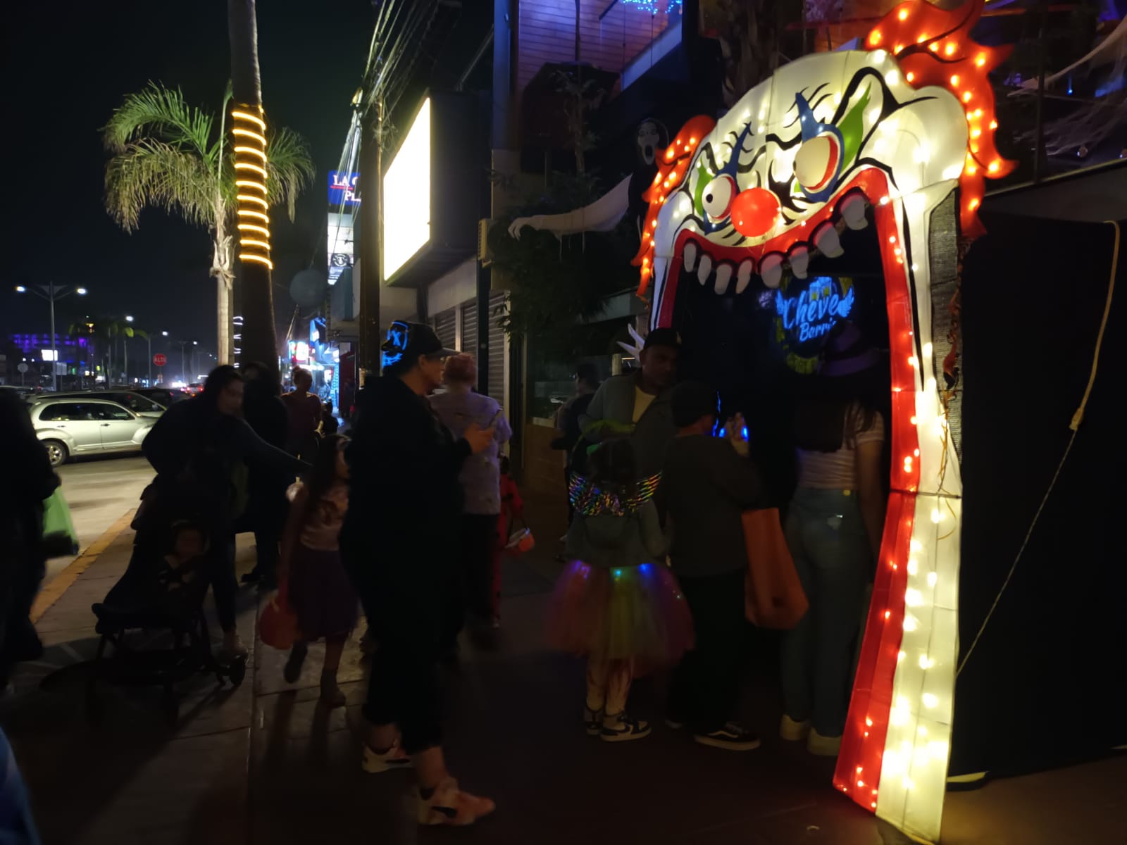 [VÍDEO]  Halloween en Rosarito Centro