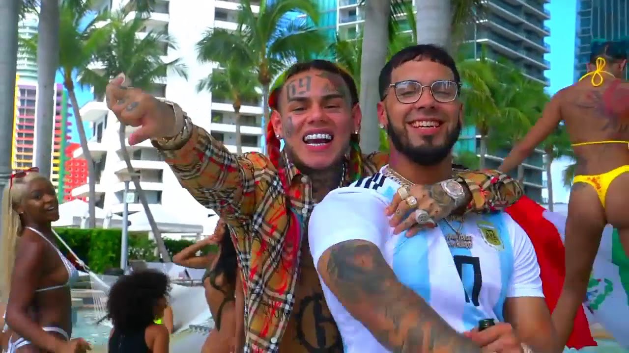 Anuel AA y Tekashi 6ix9ine se pelean en redes sociales